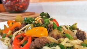 Heat the sesame oil in a large wok or skillet. How To Make Hamburger Lo Mein It S Only Food W Chef John Politte Youtube