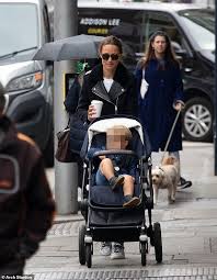 Gmt, weighing 8 pounds and 9 ounces, according to royal correspondent rebecca english of the daily mail. Pippa Middleton Takes Little Arthur 19 Months For A Stroll In His Buggy Daily Mail Online