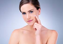 Tief sitzende eitrige, bakterielle entzündung im bereich der nasenspitze oder des. Furunkel Behandlung Mit Salbe Statt Ausdrucken