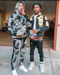 It would be angus young's older brother malcolm and his sister margaret who suggested in 1974 that he may want to don a costume or an outfit on stage with his band ac/dc. Nba Youngboy On Instagram The Pic We Ve Been Waiting For Follow Nbayoungboy 16x Nbayoungboy Nba Nba Fashion Nba Youngboy Outfits Nba Outfit