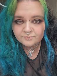 Hello, I'm Raven and something to know about me is that I mostly do folk  magic, but I'm getting into chaos magic. I enjoy swimming, art, magic, and  science.