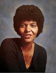 Carolyn Hamilton's Instagram, Twitter & Facebook