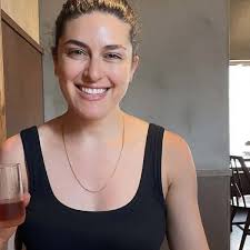 Sarah Abo: Today host made the ultimate travel mistake