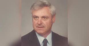 Walter J. Benoit Jr. Obituary