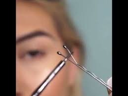 Eyeliner Surmenin 5 Pratik Yolu Nelerdir Eyeliner Eyelinersurmenin5pratikyolu Kusursuzeyelinercekme Nasilkolaeyelinercekilir Eyeliner Makyaj Bilgi