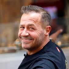 75,045 likes · 1,299 talking about this. Willi Herren Unbekannte Brechen In Seine Wohnung Ein Stern De