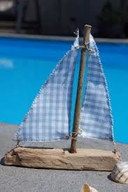 Tja Dieses Tolle Segelboot Aus Dem Buch Skandinavische Sommerzeit Isbn 978 3 426 64710 3 Hat Mir Jetzt Boot Basteln Kunst Aus Treibholz Schiff Basteln