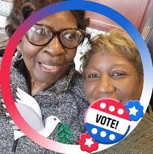 What is it like to get taxis ? We would like to stay at the Tam/Divi but  want to head to Palm Beach most nights. Is it easy to get a taxi,