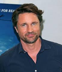 Just a day after euphoria of winning 3rd place in chest event, I quickly  return to my kingdom of 1 hint. Hey Stanley Eng , I'm back as you wish.  🤣🤣🤣