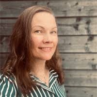 Sara Sandman's Instagram, Twitter & Facebook