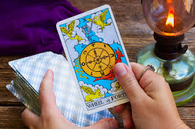 Tarot wheel of fortune images. Wheel Of Fortune Tarot Card Meaning Lovetoknow