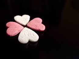 See how textures, colors, graphics and text pop when placed on a black background. Wallpaper White Black Heart Red Sugar Simple Kitchen Rose Valentine Pink Noir Simplicity Cooking Color Macromondays Flower Eye Background Hand Decoration Sweet Hearts Reflect Petal Blanc Reflet Lip Douceur Human Body