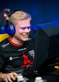 Csgo teams do not have the money that league teams have. Dev1ce Cs Go Settings Gear Config Crosshair 2021