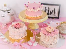 Anleitung zum torten verzieren und dekorieren mit buttercreme. Anleitung Torten Verzieren Beispiele Torten Dekorieren Frau Zuckerfee