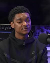 Darrell Queen's Instagram, Twitter & Facebook