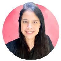 Iris Mauricio's Instagram, Twitter & Facebook