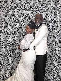 Other developed countries' life expectancy rates are similar. Lisa And Earl Photo Booth