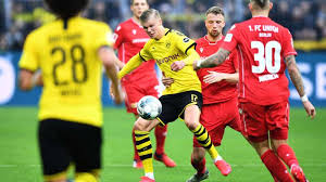 49 goal kick for union berlin at an der alten forsterei. Wer Zeigt Ubertragt Union Berlin Vs Bvb Borussia Dortmund Live Im Tv Und Live Stream Dazn News Deutschland