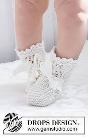 Free beautiful basic socks for babies everyone loves to knit. My Fairy Booties Drops Baby 29 2 Free Knitting Patterns By Drops Design