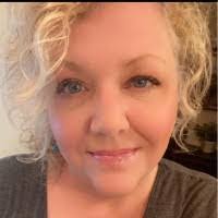 Kerry Finnamore's Instagram, Twitter & Facebook