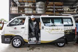 Pertubuhan kasih umat malaysia cimb 8603546376 terima kasih kerana. Ustaz Ebit Lew Berikan Khidmat Van Jenazah Dan Ambulans Secara Percuma Motoqar