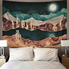 Coba buat sendiri hiasan dinding dari kertas origami dan pasang di dinding yang polos. Dari Piring Hingga Sendok Inilah 7 Hiasan Dinding Unik