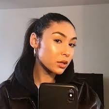 Jasmine Alaniz (@jaasberryy)