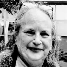 Carol Wolfson's Instagram, Twitter & Facebook