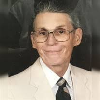 Mike Ramey's Instagram, Twitter & Facebook