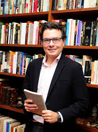 Andrés las aspiraciones de alejandro han sido muy bien manejadas por él. Alejandro Gaviria Planeta De Libros