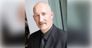 Obituary information for Gordon Leigh Chapman