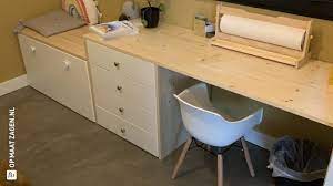 diy bankje bureau voor in de kinderslaapkamer door tim zijn schoonvader opmaatzagen nl bureau ikea hack diys