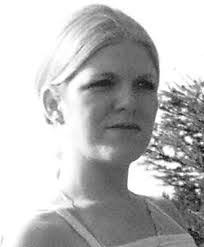 Lori Chapman's Instagram, Twitter & Facebook