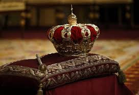 Gary didn’t include the deep … The Spanish Royal Crown Dating To 1775 Used Last Week As The New King Of Spain Took The Throne 1280x874 R Artefactporn