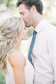 Shelby Jeremiah S Charleston Engagement Session Engagement Photo Hair Engagement Hairstyles Engagement Pictures