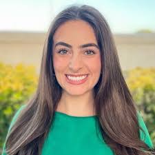 Mandy Berquist's Instagram, Twitter & Facebook