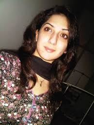 Indian solo girl takes self shots of her big natural tits - Pichunter