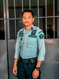 • cintailah dirimu sendiri, sesungguhnya dirimulah yang menyelematkan dirimu sendiri. Polsuspas Hashtag On Twitter