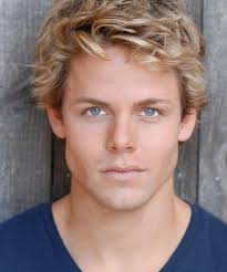 Lachlan Buchanan Blonde Hair Boy Blonde Guys Blonde Hair Blue Eyes