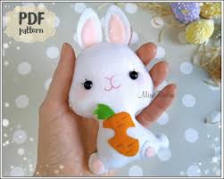 In der osterhasenschule wippte er auf seinen stuhle mit dem pinsel in der hand, weil er. Easter Bunny Pattern Felt Pdf Pattern Bunny Easy Pattern Felt Ornament Bunny Sewing Pattern Easter Ornaments Pattern Easy Sewing Pattern Pdf Feltro Ovo De Pascoa La