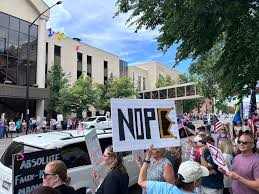 No Kings rallies draw thousands across Montana • Daily Montanan