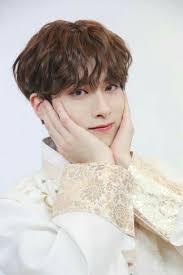 Kpop Idol As Your Wedlug Marka Mewyy Nie Przyjmuje Zadnych Zamowien Losowo Losowo Amreading Books Wattpad In 2020 Kpop Kpop Idol Idol