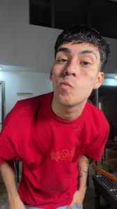 Todo sobre Macbride y Milenka: Historia y Música