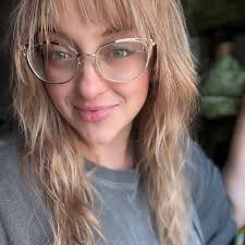 Are there any true curly hair specialists in Billings?