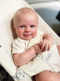Aspen's first lake 💦 day in🌲Prescott! 🏄‍♀️ . . #lakeday #summertime  #summerfun #prescottaz #lynxlake #arizona #paddleboarding #lakelife  #englishcreamgoldenretriever #puppy