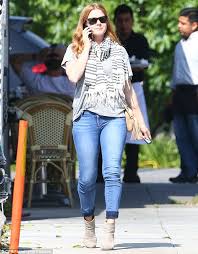 See more ideas about amy adams, amy, actress amy adams. Amy Adams Dons Skinny Jeans As She Grabs Breakfast With Husband Darren Le Gallo Daily Mail Online