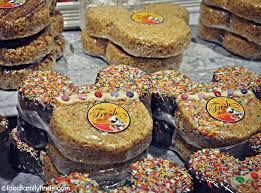 Mickey Mouse Rice Crispy Treats Disney World Food Food Krispie Treats