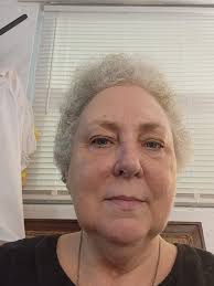 Introduction of a 61-year-old woman's interests and life changes in Florida