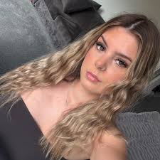 Hi looking to have eyelashes extensions but wanted them done