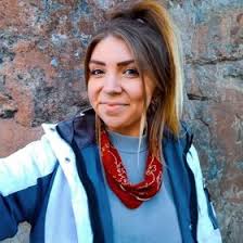 Anna Niles (aniles12)